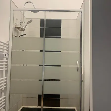 Elegance Abordable : Rdc Proche De La Plage Apartment